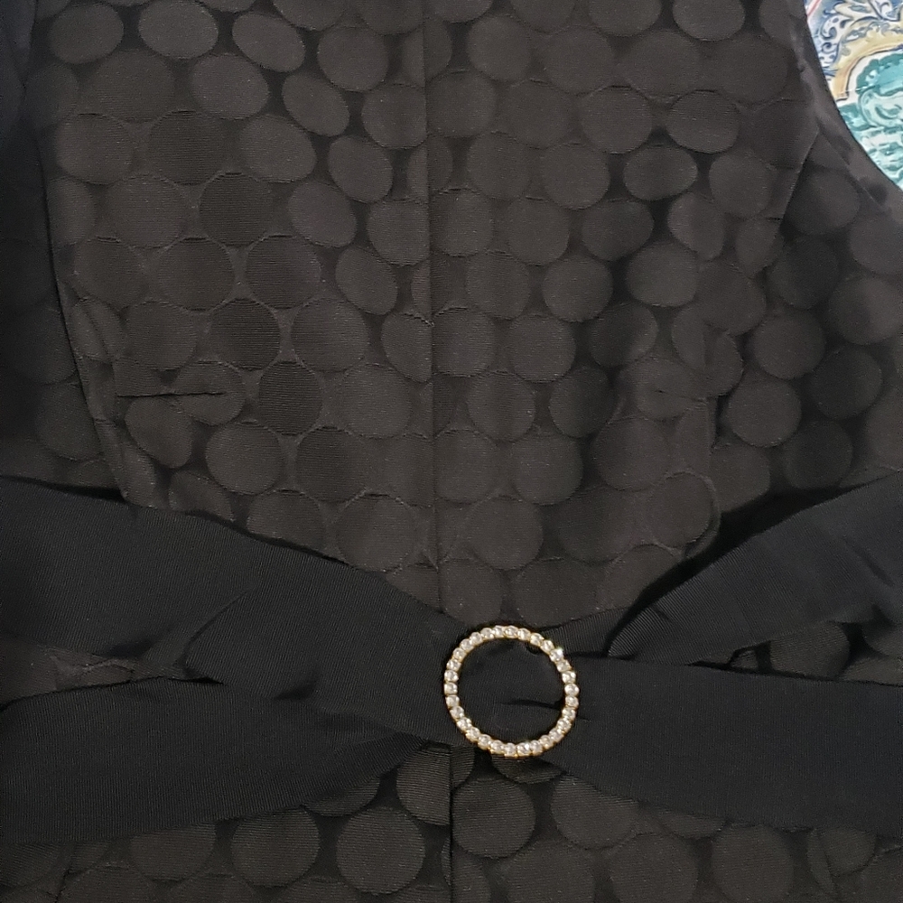 Dress - Picture 3 of 3